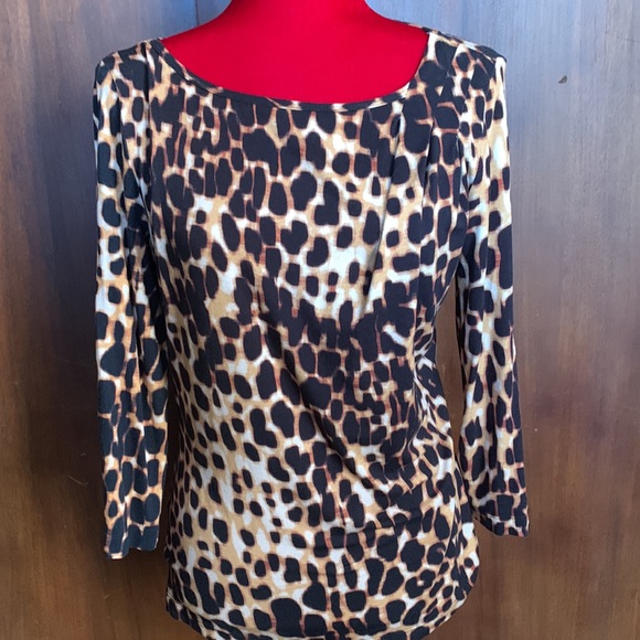 St. John Nordstrom Leopard Jersey with Shoulder Pleating M/L - Picture 5 of 15